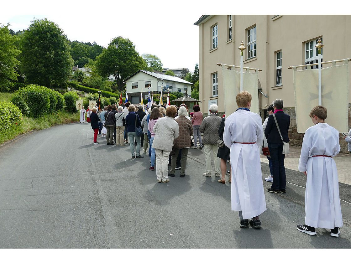 Bittprozession an Christi Himmelfahrt (Foto: Karl-Franz Thiede)